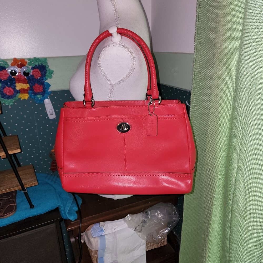 COACH EUC PARK SAFFIANO CARRYALL 36899 SATCHEL